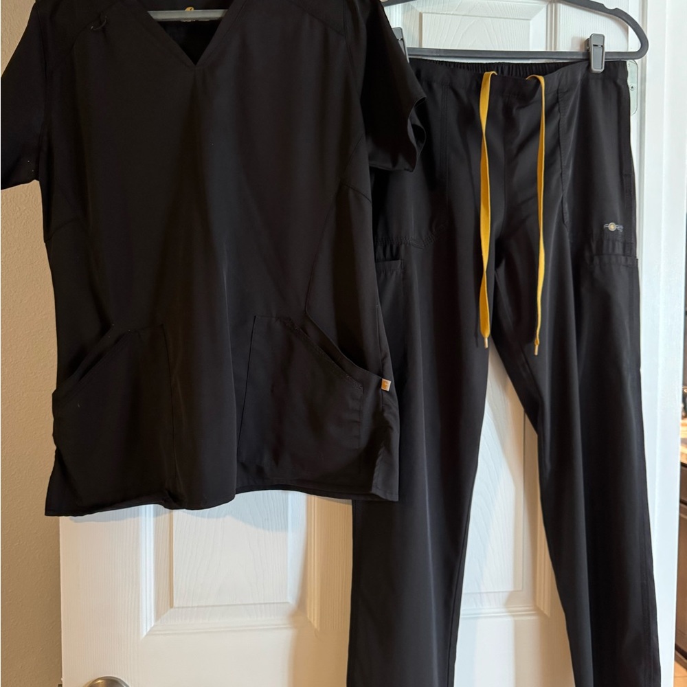 Carhartt Black Scrub Set with Yellow Drawstring